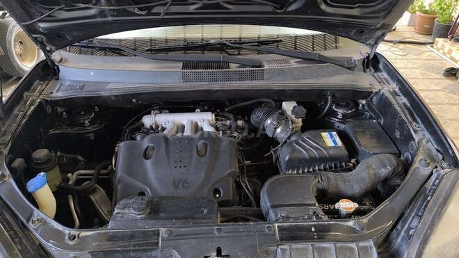 Hyundai Tucson 2008, 289,000 km - 2.7 l - Tovuz