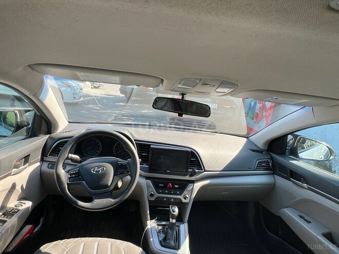 Hyundai Elantra 2017, 193,121 km - 2.0 l - Bakı