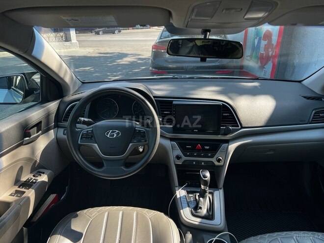Hyundai Elantra 2017, 193,121 km - 2.0 l - Bakı