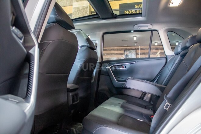 Toyota RAV4 2024, 5,000 km - 2.5 l - Bakı