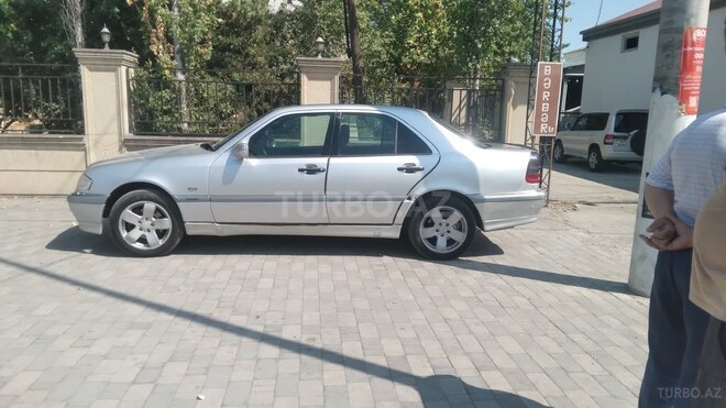 Mercedes E 230 1998, 300,000 km - 2.3 л - Kürdəmir
