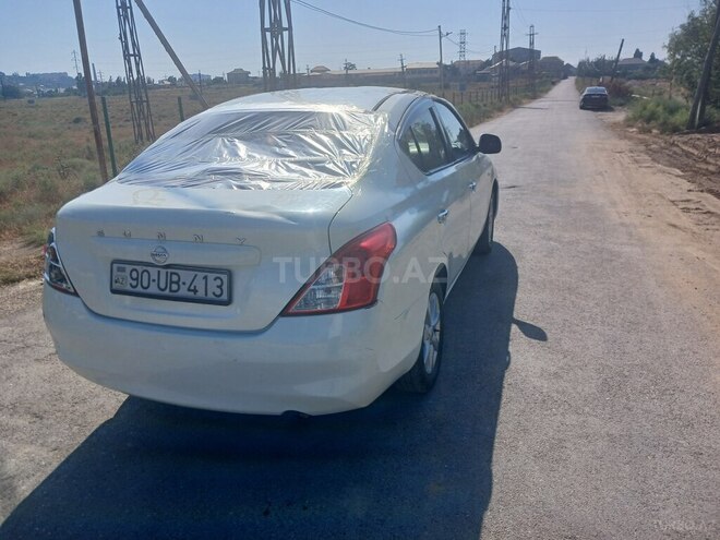 Nissan Sunny 2013, 190,000 km - 1.5 л - Bakı