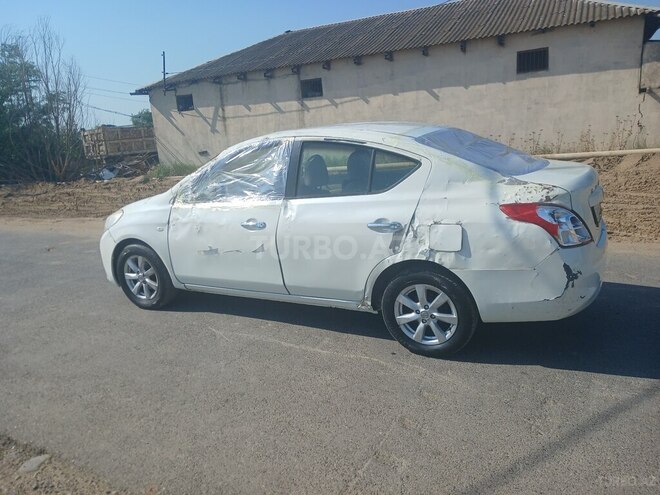 Nissan Sunny 2013, 190,000 km - 1.5 л - Bakı