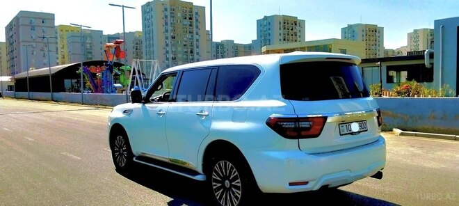 Nissan Patrol 2012, 170,000 km - 5.6 l - Bakı