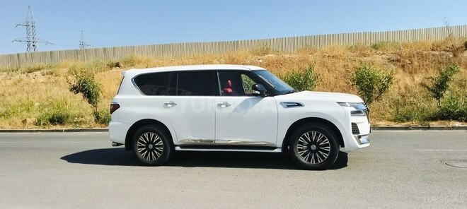 Nissan Patrol 2012, 170,000 km - 5.6 l - Bakı