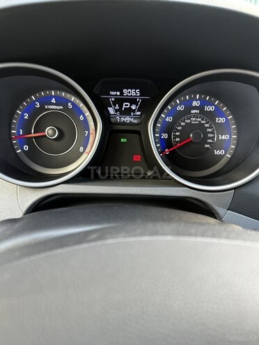 Hyundai Elantra 2015, 71,500 km - 1.8 л - Bakı