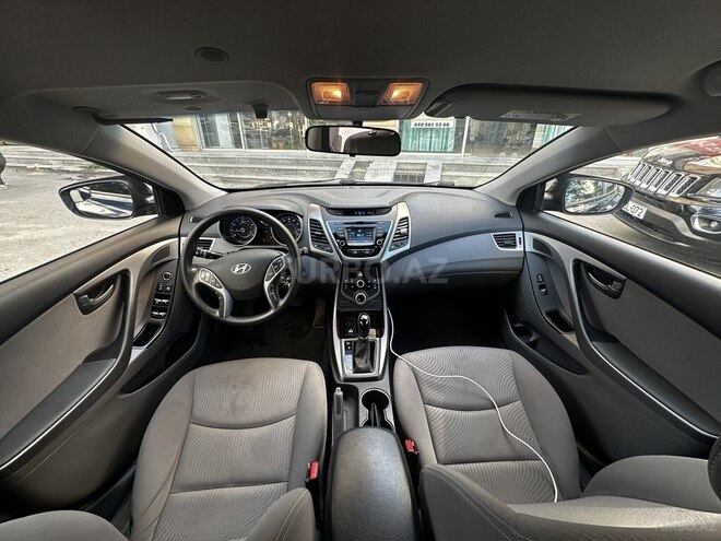 Hyundai Elantra 2015, 71,500 km - 1.8 л - Bakı