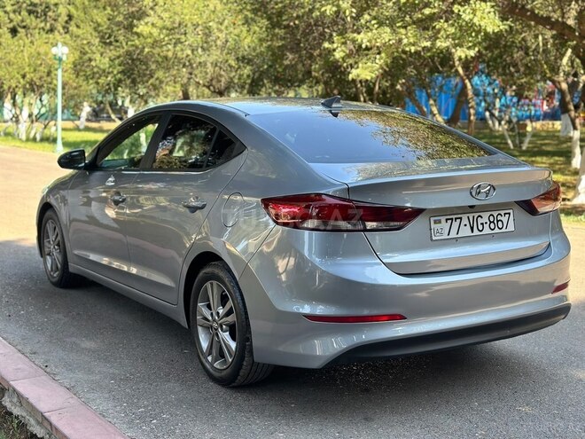 Hyundai Elantra 2018, 95,000 km - 2.0 l - Bakı