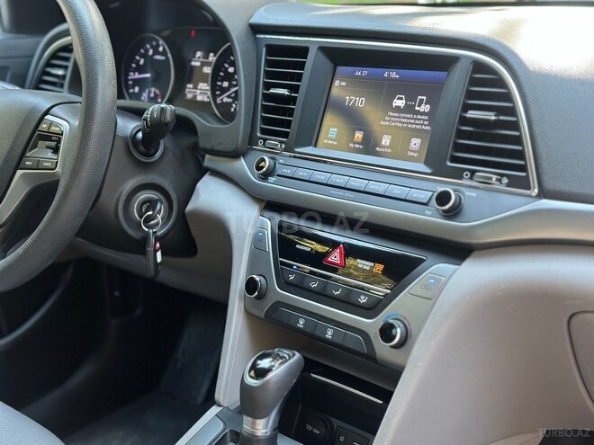 Hyundai Elantra 2018, 95,000 km - 2.0 l - Bakı