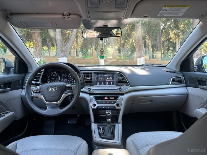 Hyundai Elantra 2018, 95,000 km - 2.0 l - Bakı
