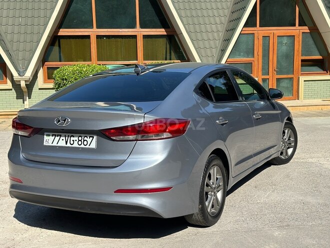 Hyundai Elantra 2018, 95,000 km - 2.0 l - Bakı