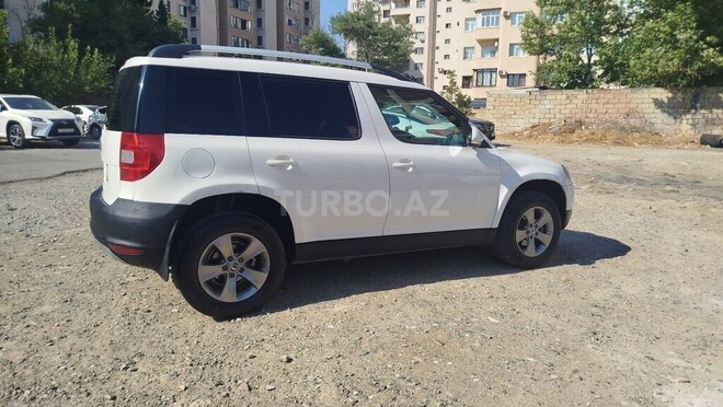 Skoda Yeti 2010, 294,510 km - 1.2 l - Bakı