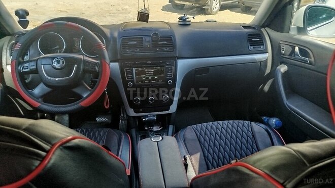 Skoda Yeti 2010, 294,510 km - 1.2 l - Bakı