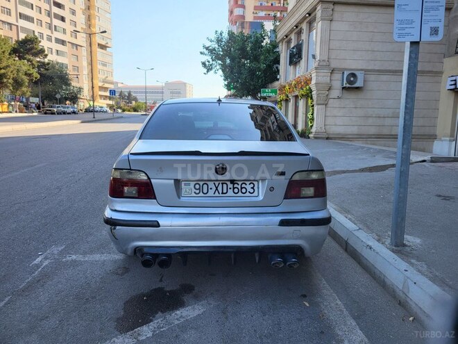 BMW 528 1999, 527,800 km - 2.8 l - Bakı