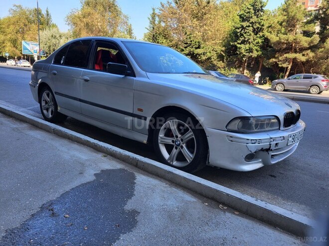 BMW 528 1999, 527,800 km - 2.8 l - Bakı