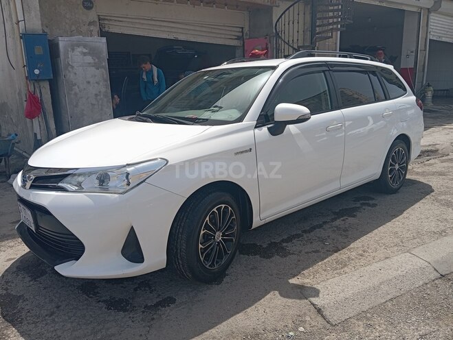 Toyota Corolla Fielder 2018, 260,000 km - 1.5 л - Bakı