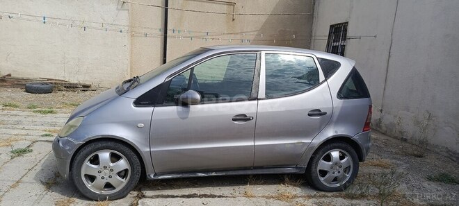 Mercedes A 190 2000, 142,219 km - 1.9 l - Bakı