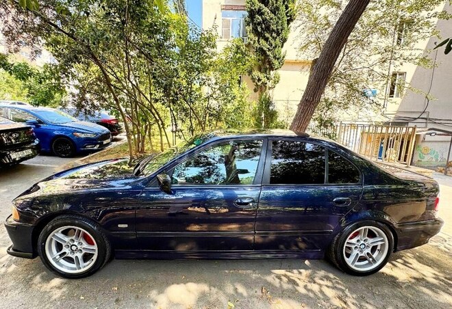 BMW 528 2000, 229,000 km - 2.8 л - Bakı
