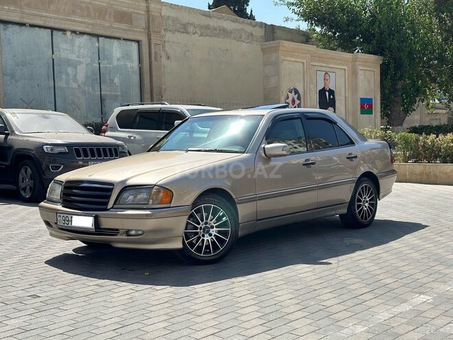Mercedes C 230 1999, 286,000 km - 2.3 l - Bakı