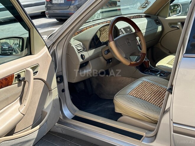 Mercedes C 230 1999, 286,000 km - 2.3 l - Bakı