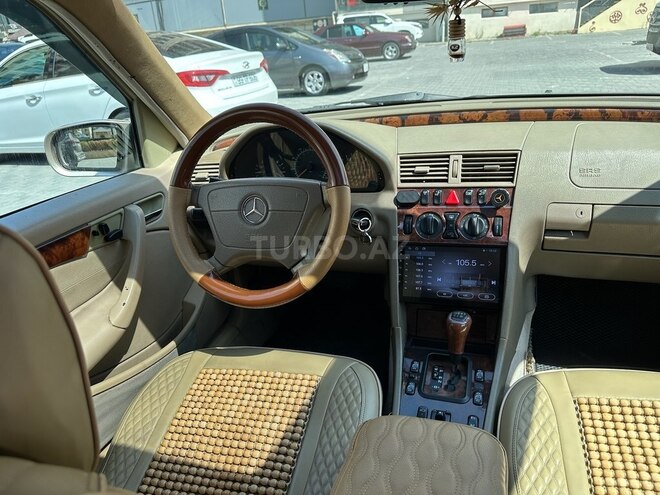 Mercedes C 230 1999, 286,000 km - 2.3 l - Bakı