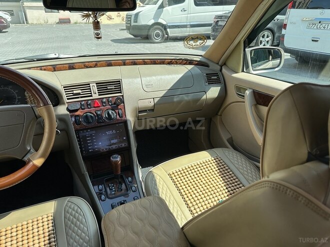 Mercedes C 230 1999, 286,000 km - 2.3 l - Bakı