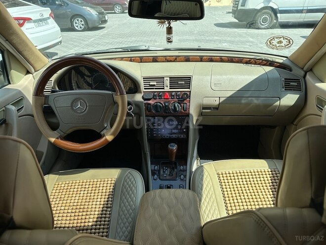 Mercedes C 230 1999, 286,000 km - 2.3 l - Bakı