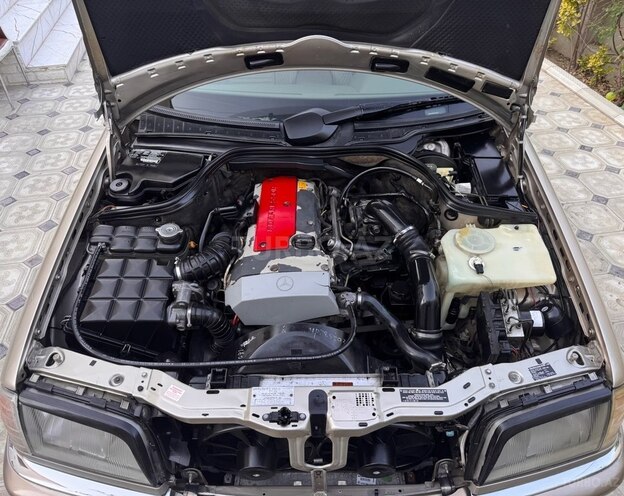 Mercedes C 230 1999, 286,000 km - 2.3 l - Bakı