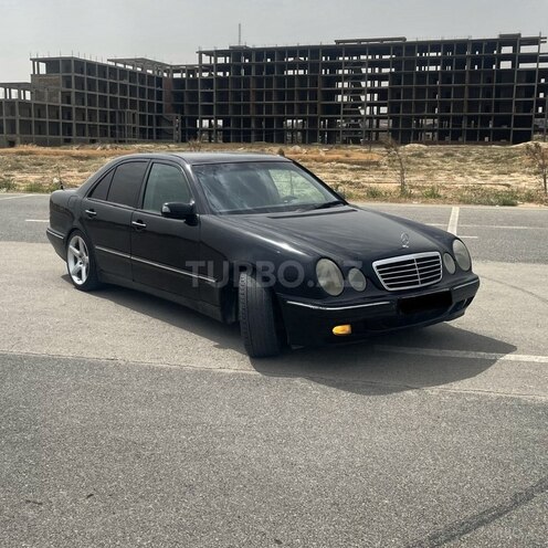 Mercedes E 280 2001, 420,000 km - 2.8 l - Bakı