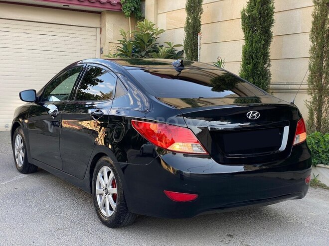 Hyundai Accent 2013, 215,000 km - 1.6 l - Bakı