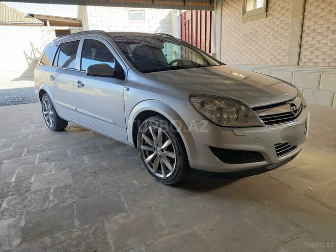 Opel Astra 2007, 220,000 km - 1.9 l - Şamaxı