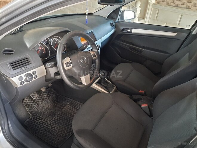Opel Astra 2007, 220,000 km - 1.9 l - Şamaxı