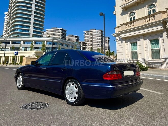 Mercedes E 220 d 2000, 330,700 km - 2.2 l - Bakı