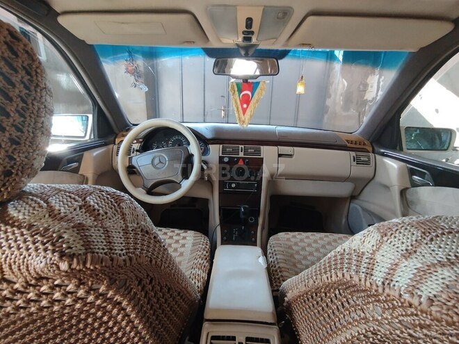 Mercedes E 230 1996, 164,365 km - 2.3 l - Bakı