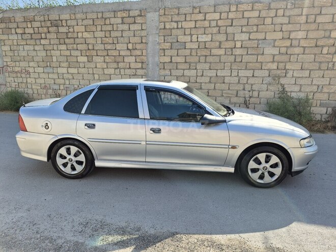 Opel Vectra 2000, 225,000 km - 2.0 l - Bakı
