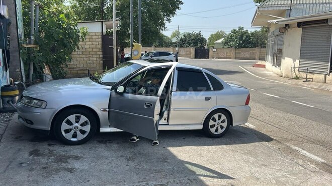 Opel Vectra 2000, 225,000 km - 2.0 l - Bakı