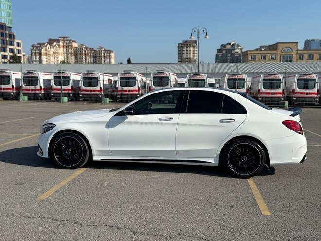 Mercedes C 300 2015, 190,000 km - 2.0 л - Bakı
