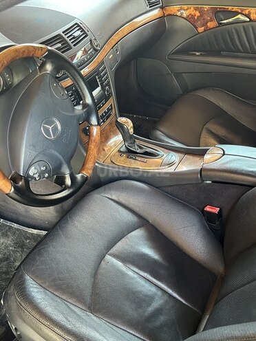 Mercedes E 320 2003, 319,000 km - 3.2 l - Bakı