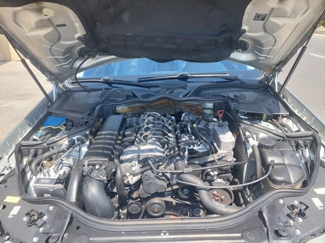 Mercedes E 220 d 2008, 335,450 km - 2.2 l - Masallı