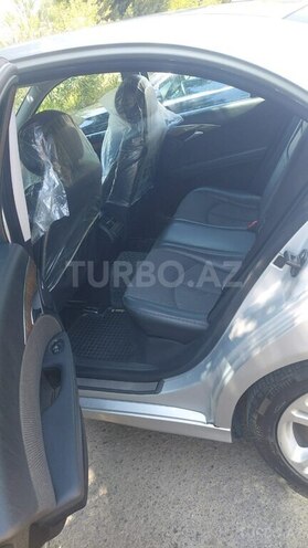 Mercedes E 220 d 2008, 335,450 km - 2.2 l - Masallı