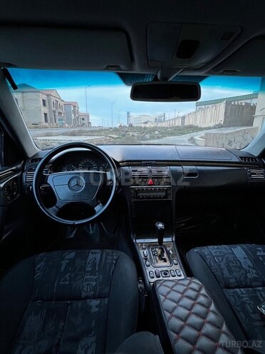 Mercedes E 240 1998, 430,000 km - 2.4 l - Bakı