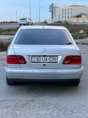 Mercedes E 240 1998, 430,000 km - 2.4 l - Bakı