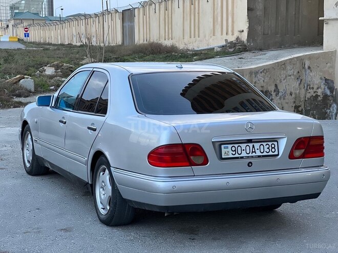 Mercedes E 240 1998, 430,000 km - 2.4 l - Bakı