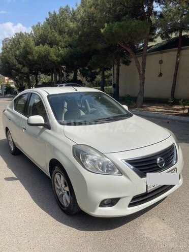 Nissan Sunny-1