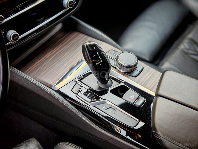 BMW 520 2017, 188,000 km - 2.0 l - Bakı