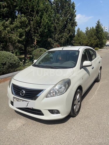 Nissan Sunny-2