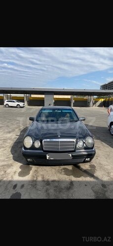 Mercedes E 230 1995, 456,000 km - 2.3 l - Bakı