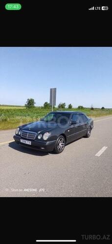 Mercedes E 230 1995, 456,000 km - 2.3 l - Bakı