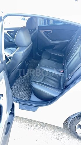Hyundai Avante 2015, 250,000 km - 1.6 л - Bakı