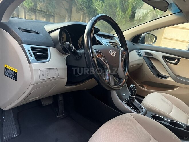 Hyundai Elantra 2015, 186,364 km - 1.8 л - Bakı